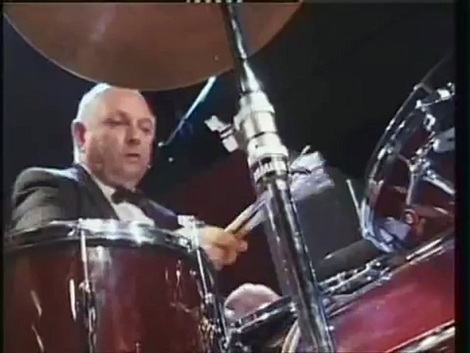 "Silvan's Night Train Trip" - Silvan Zingg Blues Piano Prodigy