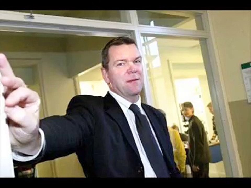 Busringning till Engelska skolans rektor - Eurocop radio