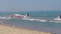 Plane crashes near the beach and everyone rushes to help