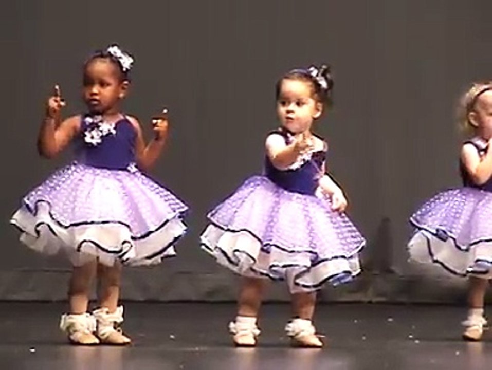cute girls dance