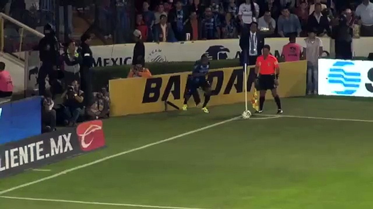 El gol de Yasser Corona