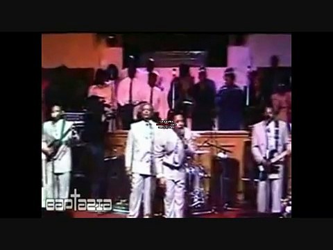 FUNNY DnB CHRISTIAN DANCING pendulum vs dr Dre Mashup Drum & Bass