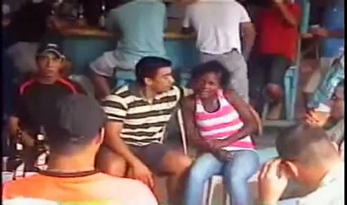 Militares uruguayos violan mujeres