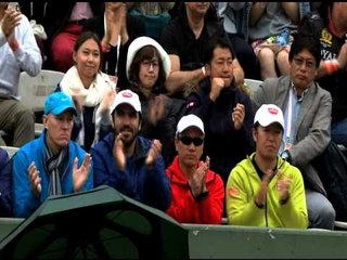 Tsonga beats Berdych to reach French Open quarters