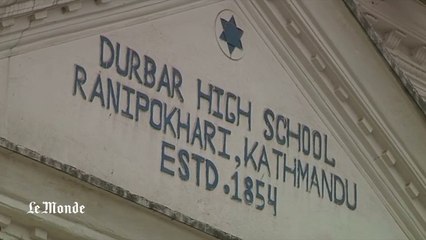 Les jeunes népalais reprennent le chemin de l'école