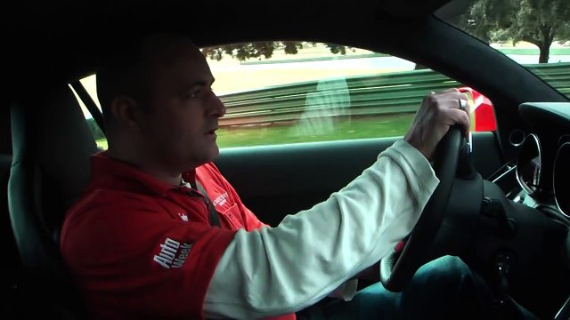 Audi R8 V10 road test - English subtitled