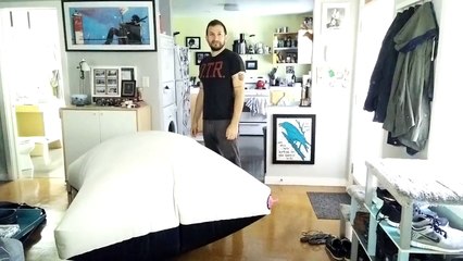 Gigantesque coussin péteur