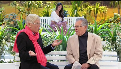 Clodovil volta para a Praça