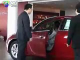 Woman in China Throws A Hissy Fit Over A Buick