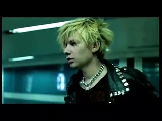 Jana Pallaske in "ENGEL & JOE" (2001)