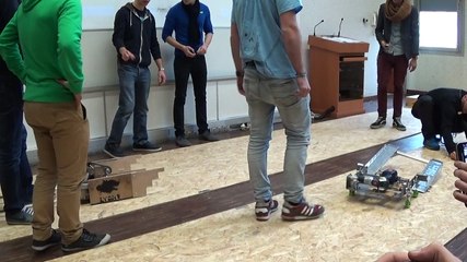 8ème de finale course robot marcheur 2015 Lyon 1