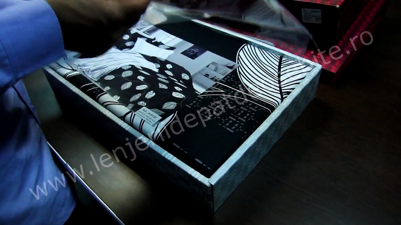 Lenjerie alb si negru din bumbac