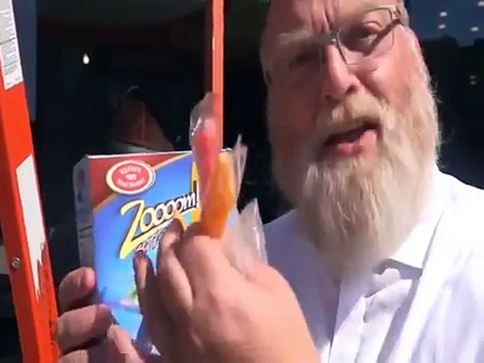 Funny  Strange moments in jewish music part 2