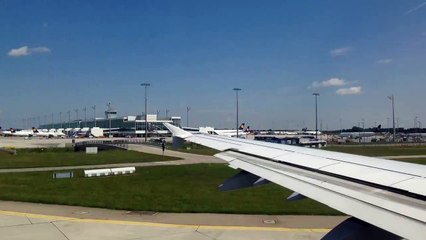 Lufthansa's plane take off - Munich, Germany.        Time lapse