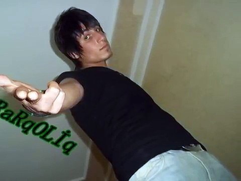 Esrarkolik (dinle sevgili) 2011 fark bizde baba