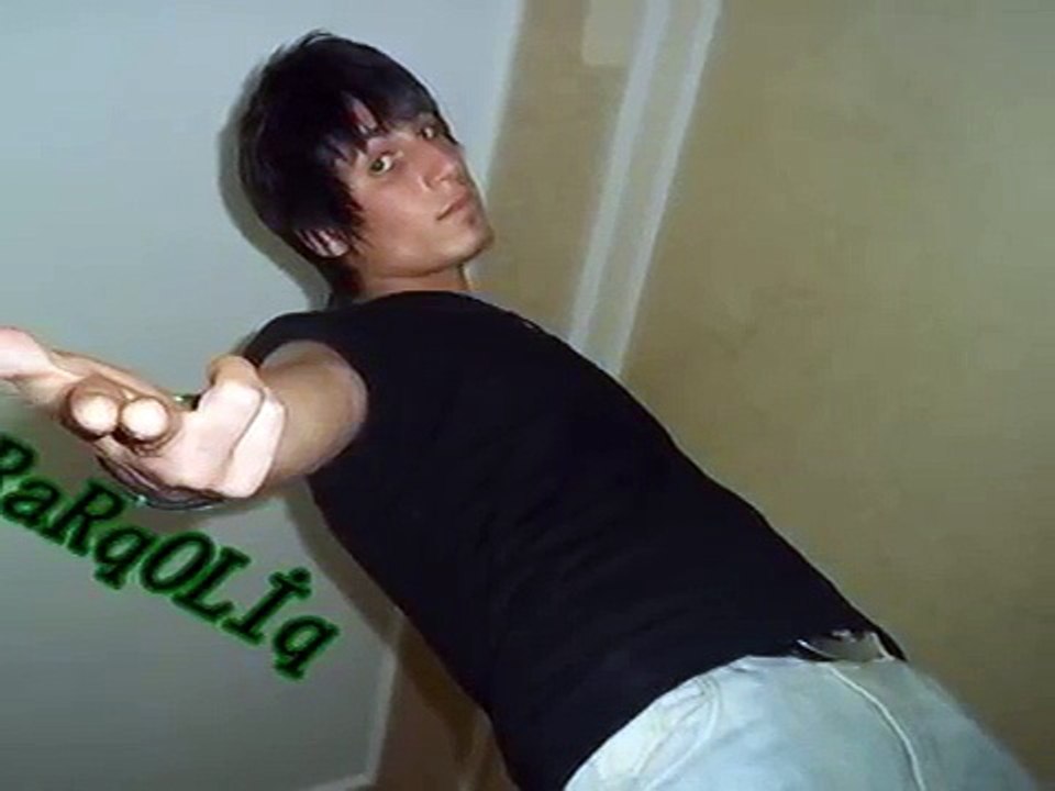 Esrarkolik (dinle sevgili) 2011  fark bizde baba