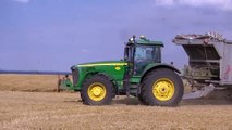 2 x John Deere S690 + New Holland CR 9090