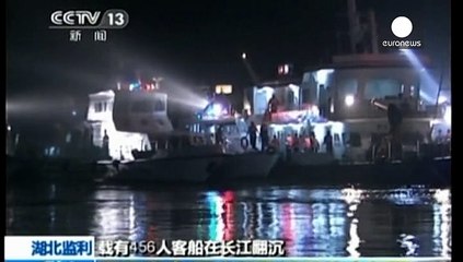 إنقاذ 40 راكبا وانتشال 18 جثة من السفينة الصينية الغارقة في نهر يانغتسي