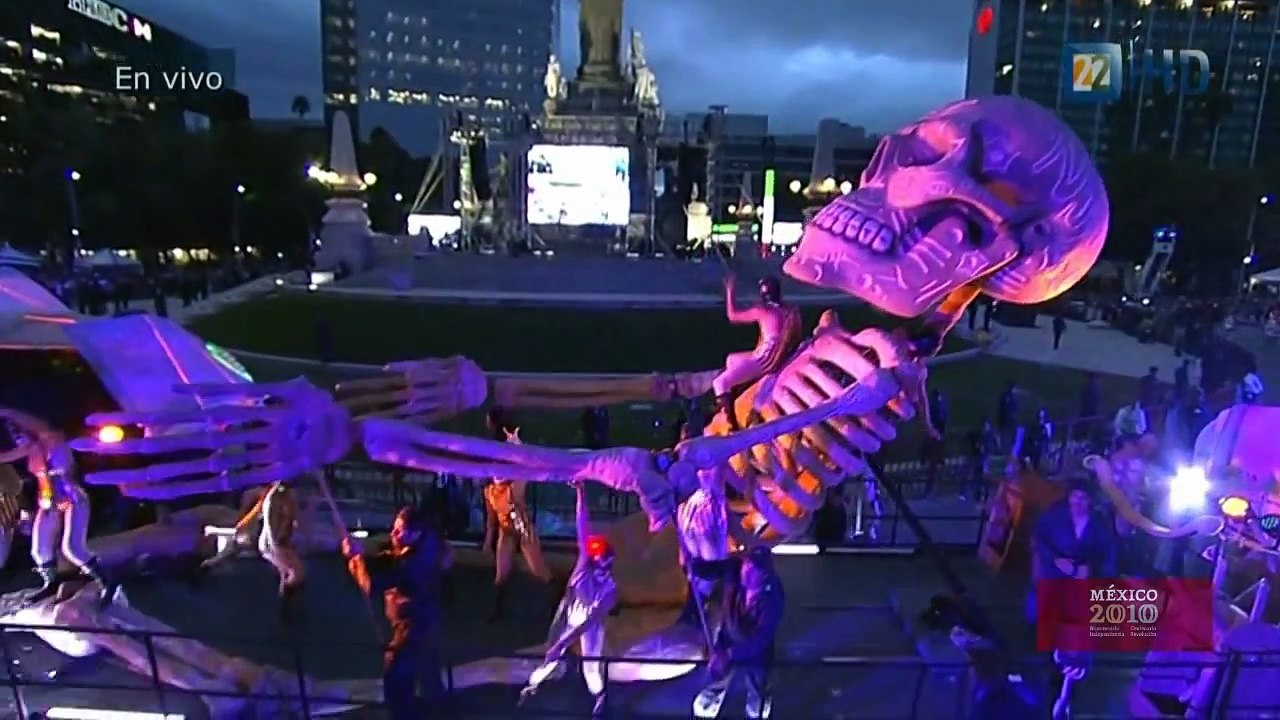 Bicentenario Independencia México - Desfile Bicentenario sobre paseo de la Reforma HD