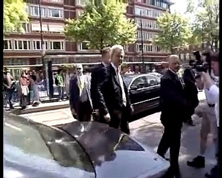 AT5 Nieuws: Radicaal pamflet verspreid in Oost