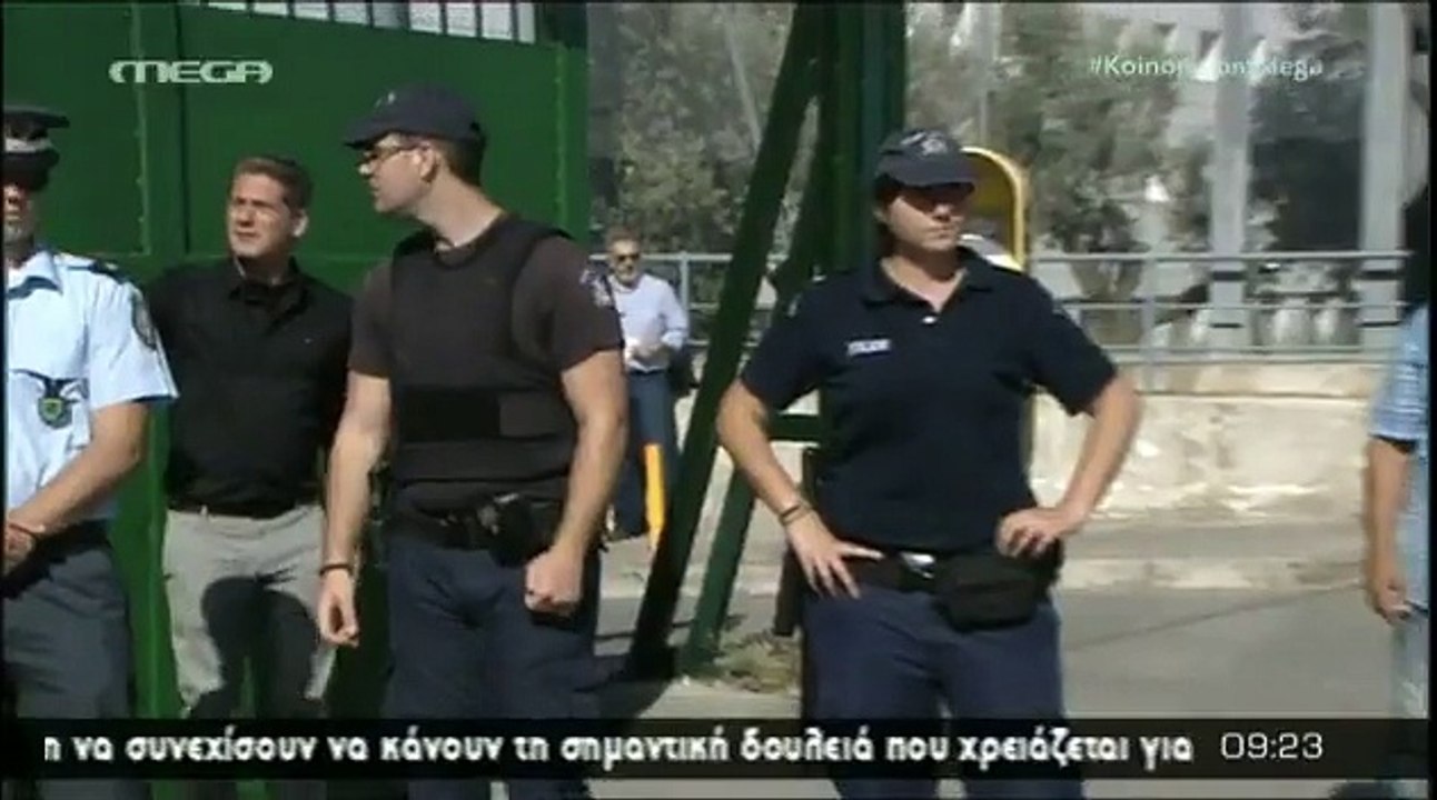 VIDEO - ΤΣΙΠΡΑΣ ΣΤΟ ΥΠΟΥΡΓΕΙΟ ΠΑΙΔΕΙΑΣ