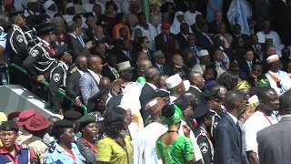 Le Président à la cérémonie d'investiture de Muhammadu Buhari, nouveau Président du Nigéria