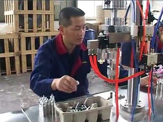 Dây chuyền chiết rót đóng nắp chai bình xịt muỗi, chai nước hoa, máy chiết rót đóng nắp chai RP7, chai keo xịt tóc