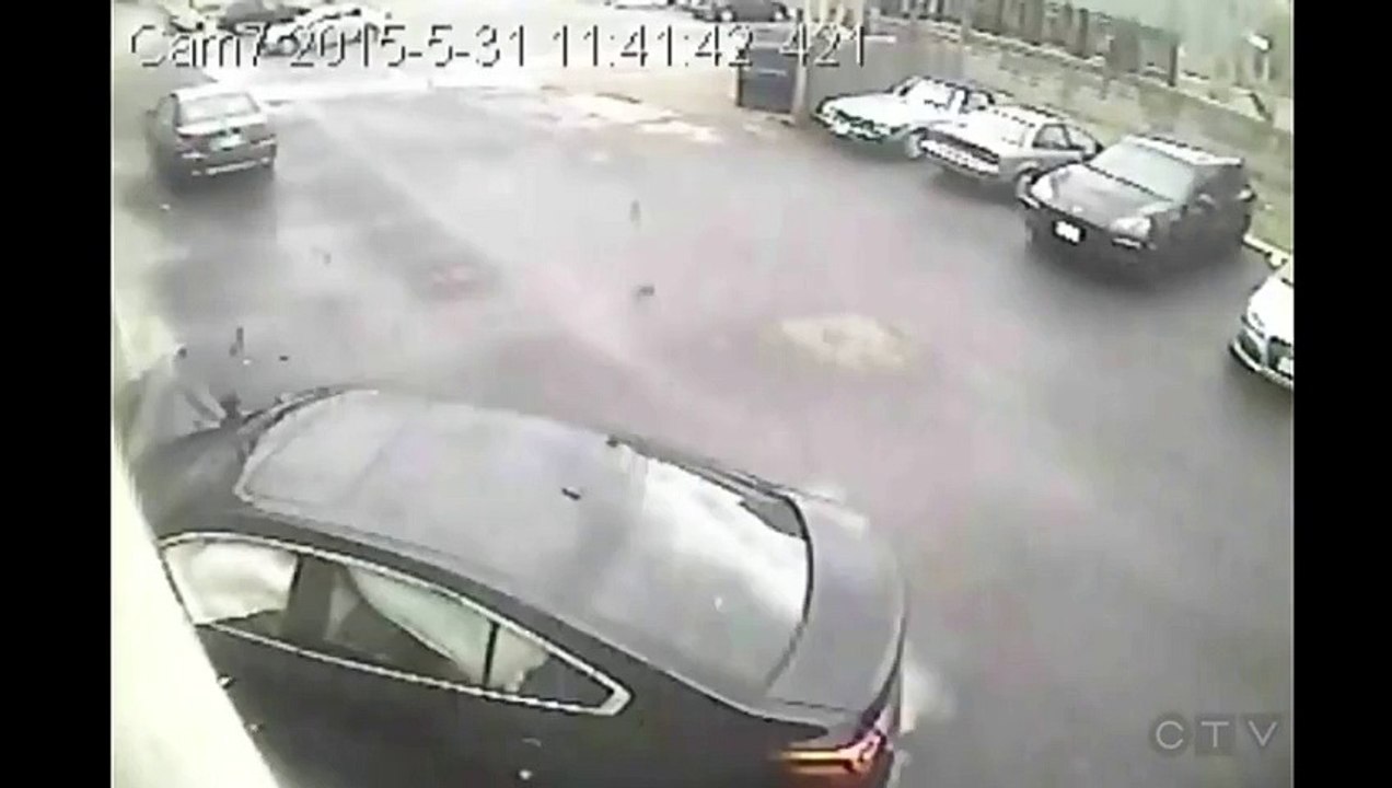 Un vol plané en voiture
