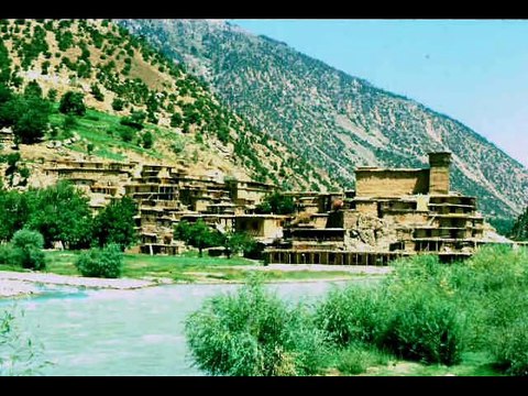 Baryalai Samadi New Pashto Attan Song 2015 Kurme Ta Rawora