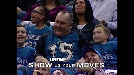 Un fan de Kevin Garnett enflamme le stade