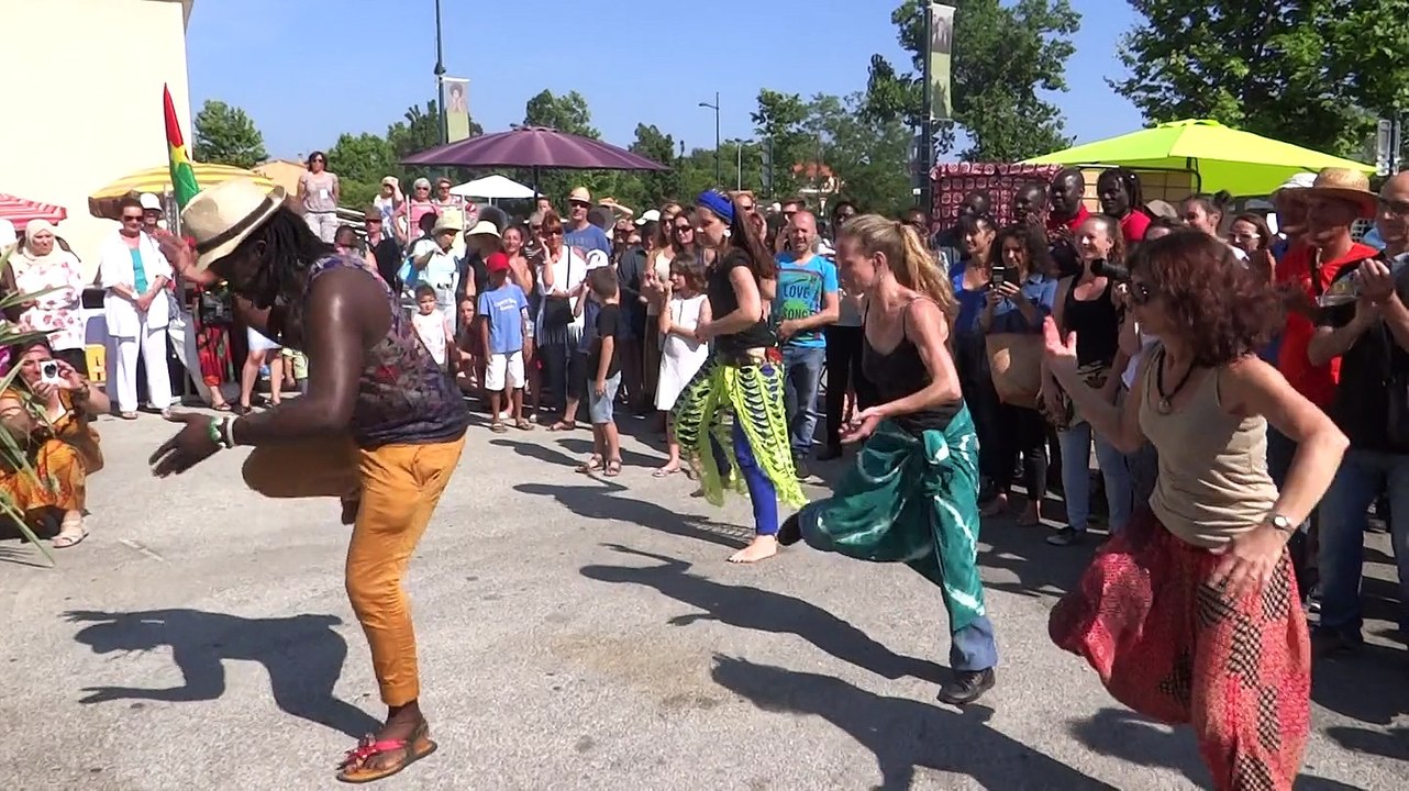 Danse à la Fête Africaine de Six-Fours 31 mai 2015