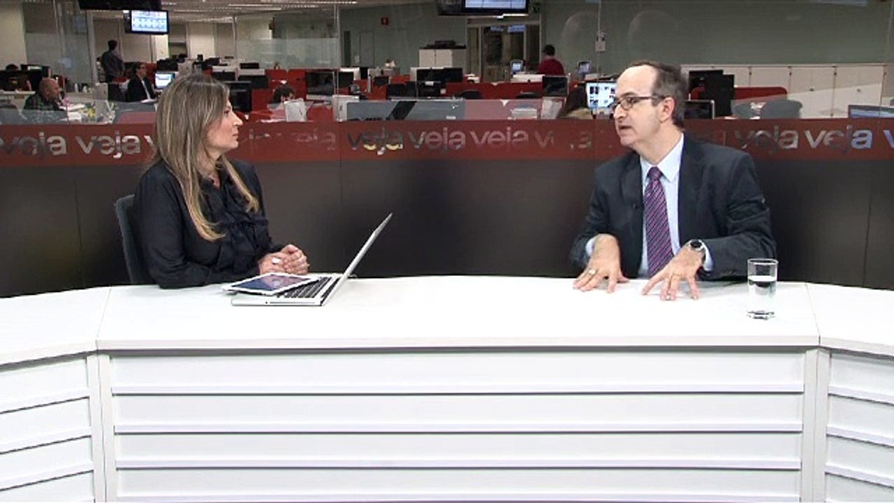 Reinaldo Azevedo: 'Dilma resolveu atravessar a rua para comprar uma derrota'