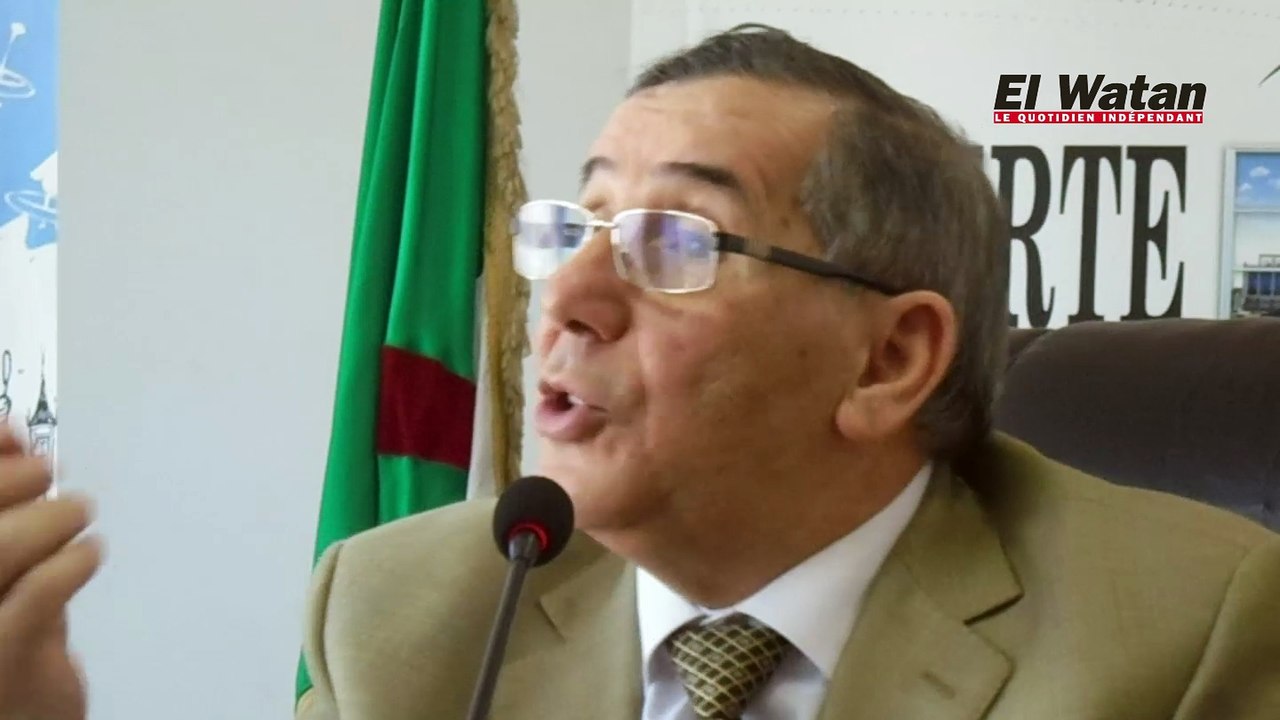 Noureddine Boukrouh : Hollande viendrait en Algérie pour intervenir dans la question de la succession