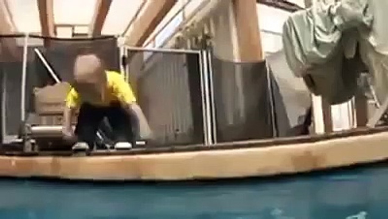 Suya düşen çocuğun inanılmaz görüntüsü