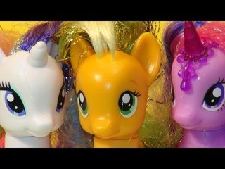 My Little Pony new Pony unboxing APPLEJACK Rainbow Power at the Cotton Candy Cafe with Pinkie Pie an