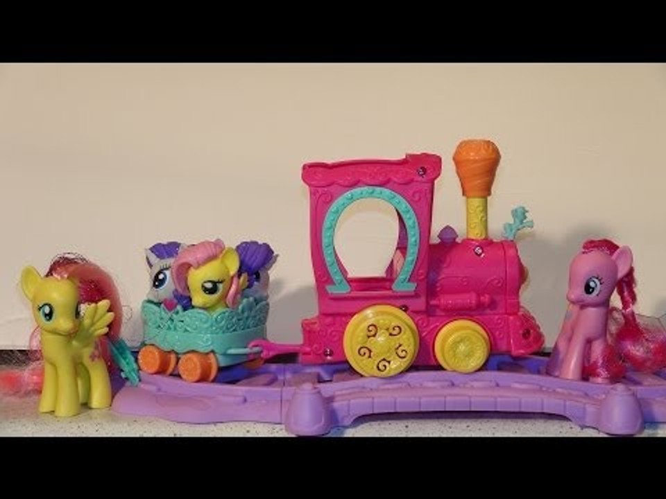 My Little Pony Friendship Express Train unboxing and setup, with Pinkie Pie, Fluttershy, and 4 Squis