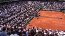 Roland-Garros: une plaque métallique tombe sur des spectateurs