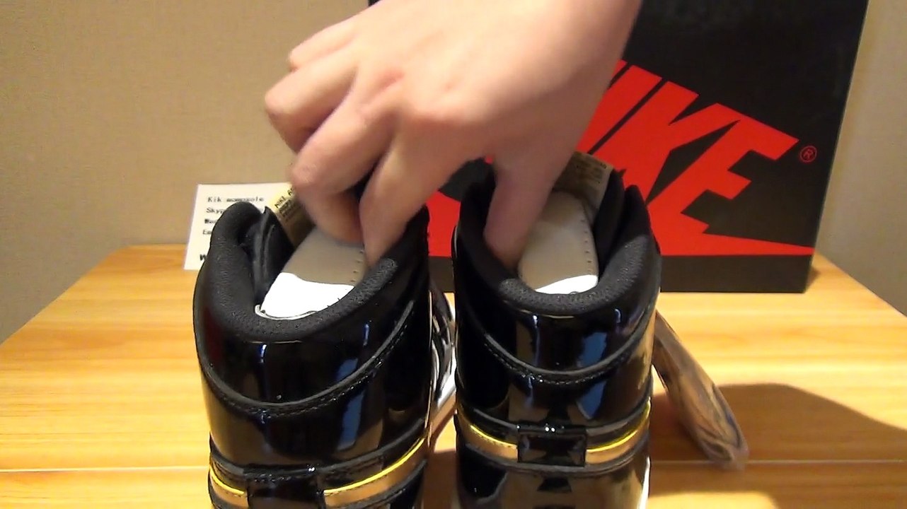 Authentic Air Jordan 1 High OG Black&Metallic Gold