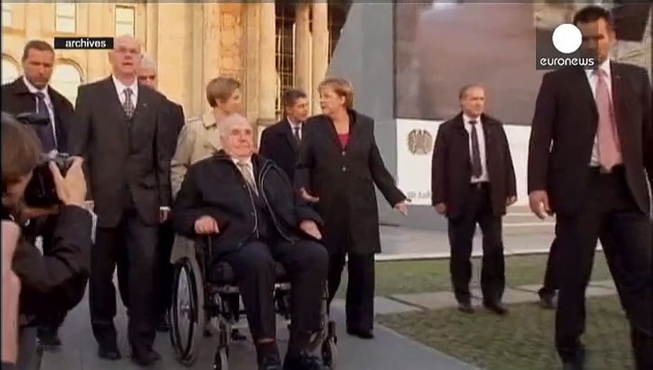 Helmut Kohl seit drei Wochen auf Intensivstation
