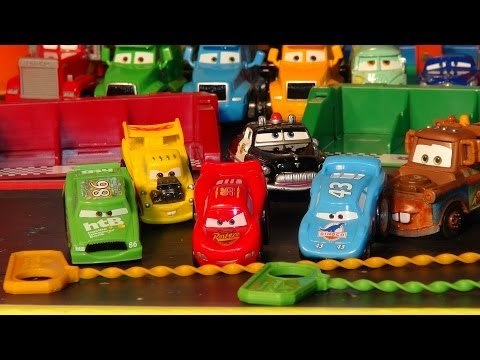 Pixar Cars Lightning McQueen RIPLASH Racers Re Match with Lightning McQueen, The King, Chick Hicks
