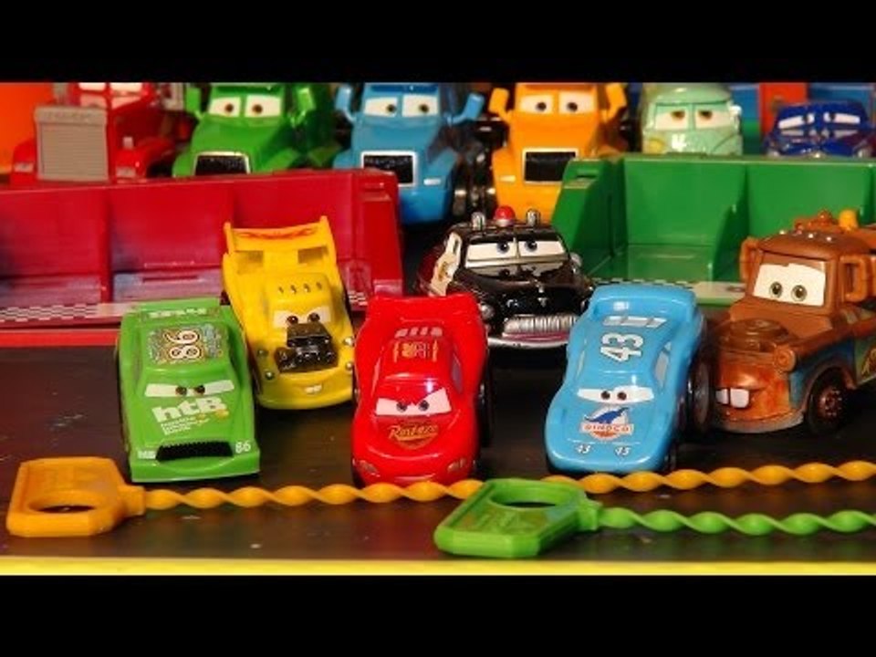 Pixar Cars Lightning McQueen RIPLASH Racers Re Match with Lightning McQueen, The King, Chick Hicks
