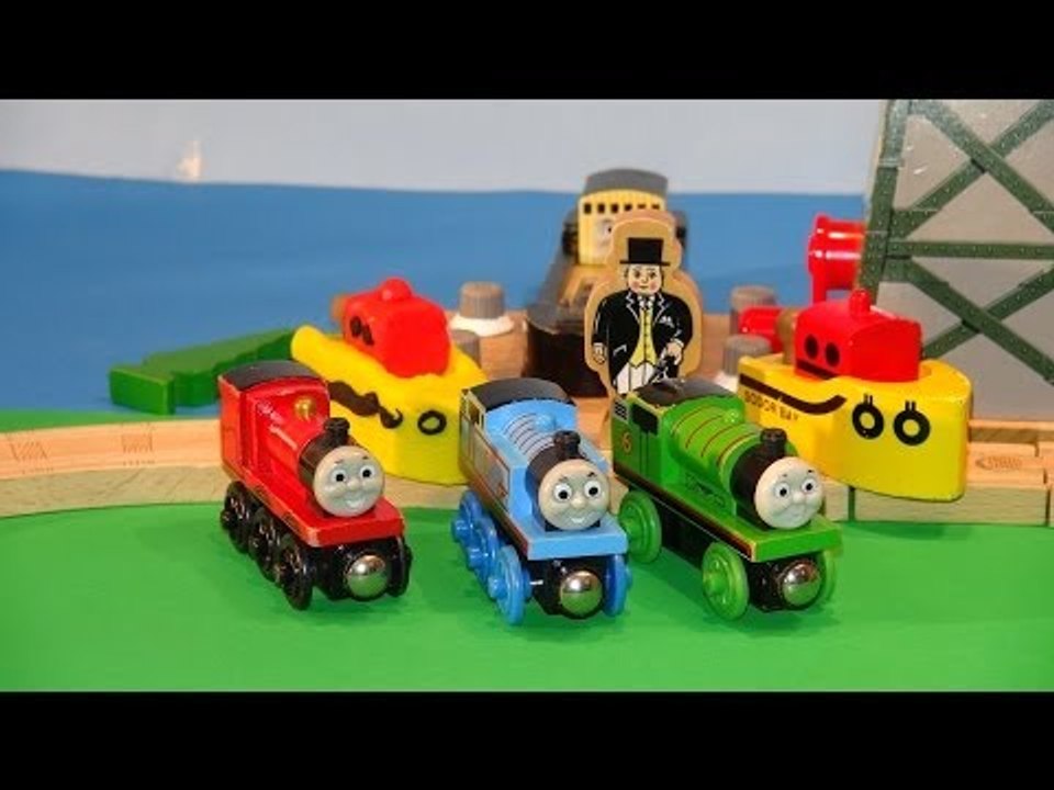 Play Doh Thomas and Friends , we make The Sodor Bay Tug out of Play Doh to help Bulstrode