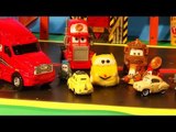 Play Doh Pixar Cars Lightning McQueen, we make Luigi out of Play Doh in Radiator Springs
