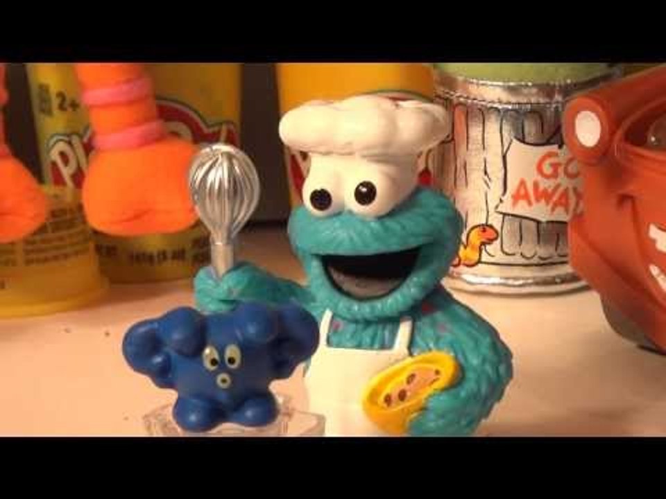 6 Surprise Eggs,  6 Kinder Surprise Eggs with Cookie Monster Big Bird and Oscar the Grouch