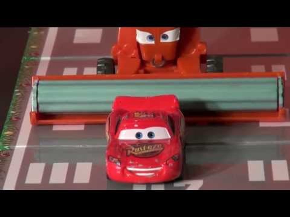 Pixar Cars , a re-enactment of how Lightning discovers who Doc Hudson really is, the Incredible Huds