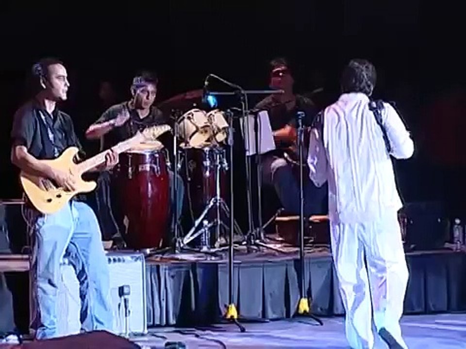 Celso Piña - Cumbia Poder (En Vivo)