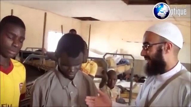 Récitation émouvante Quran d'1 aveugle au Burkina Faso/Association Nouvelle Optique)