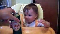 Bira görünce çıldıran bebek..