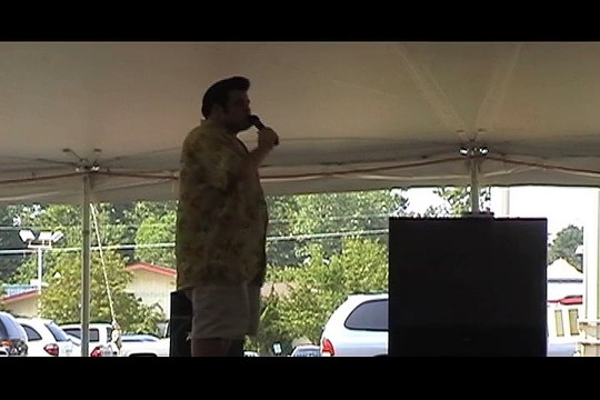 Joe Trites sings Hurt' Elvis Week 2005