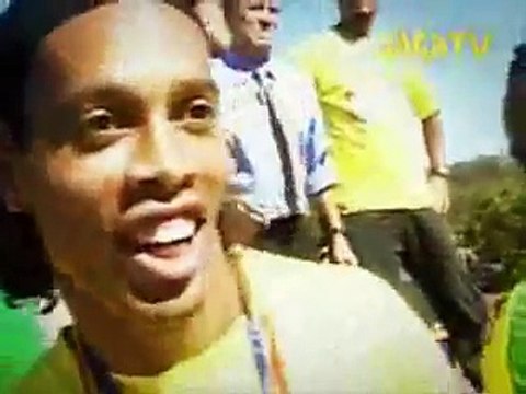 Kaka, Ronaldinho, Ronaldo, Messi, C Ronaldo, Henry, Robinho, Figo, Zidane